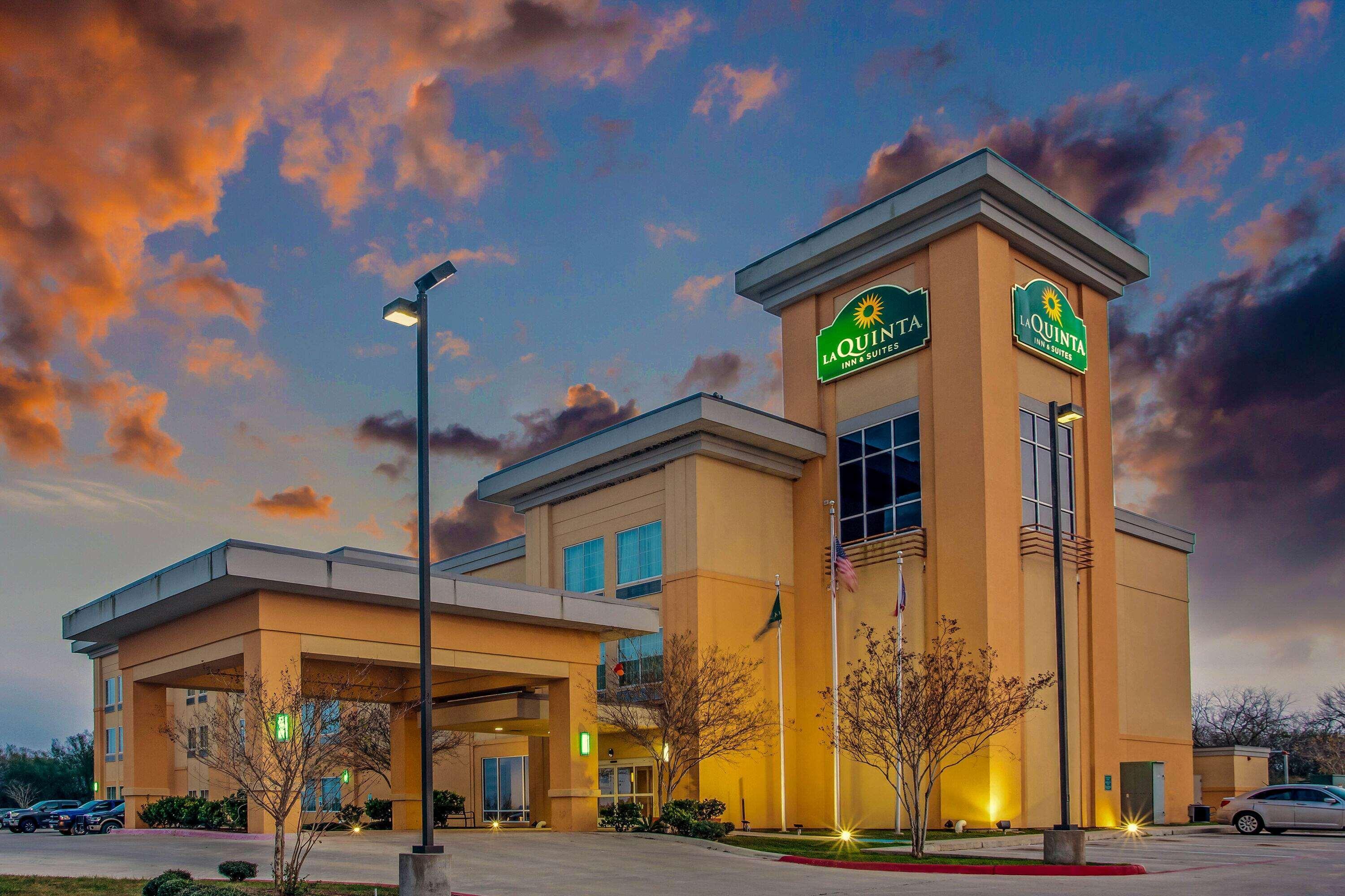 La Quinta By Wyndham Karnes City - Kenedy Dış mekan fotoğraf